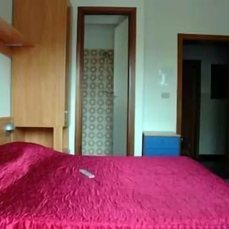 Hotel Nave 2*