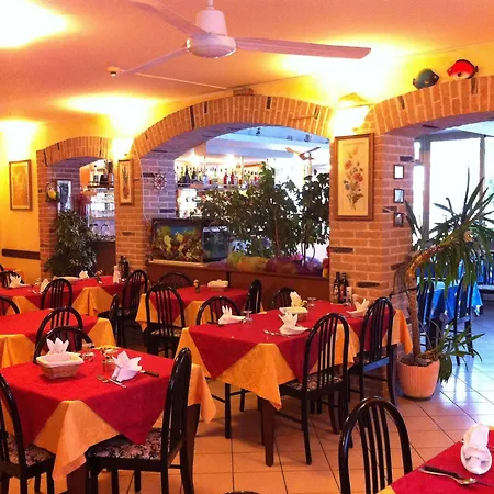 Hotel Alla Nave 2*